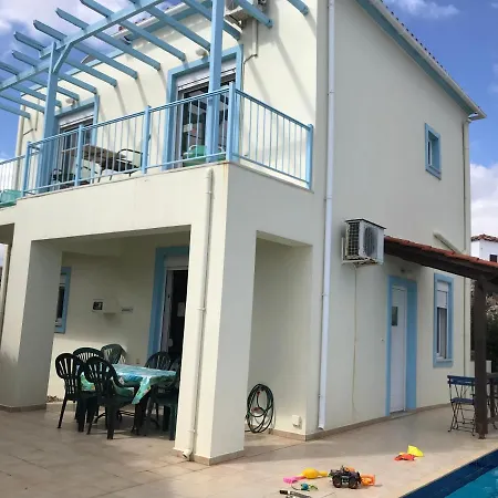 Tranquil Vista Villa: Seaside Retreat with Private Pool Chania  Exterior photo