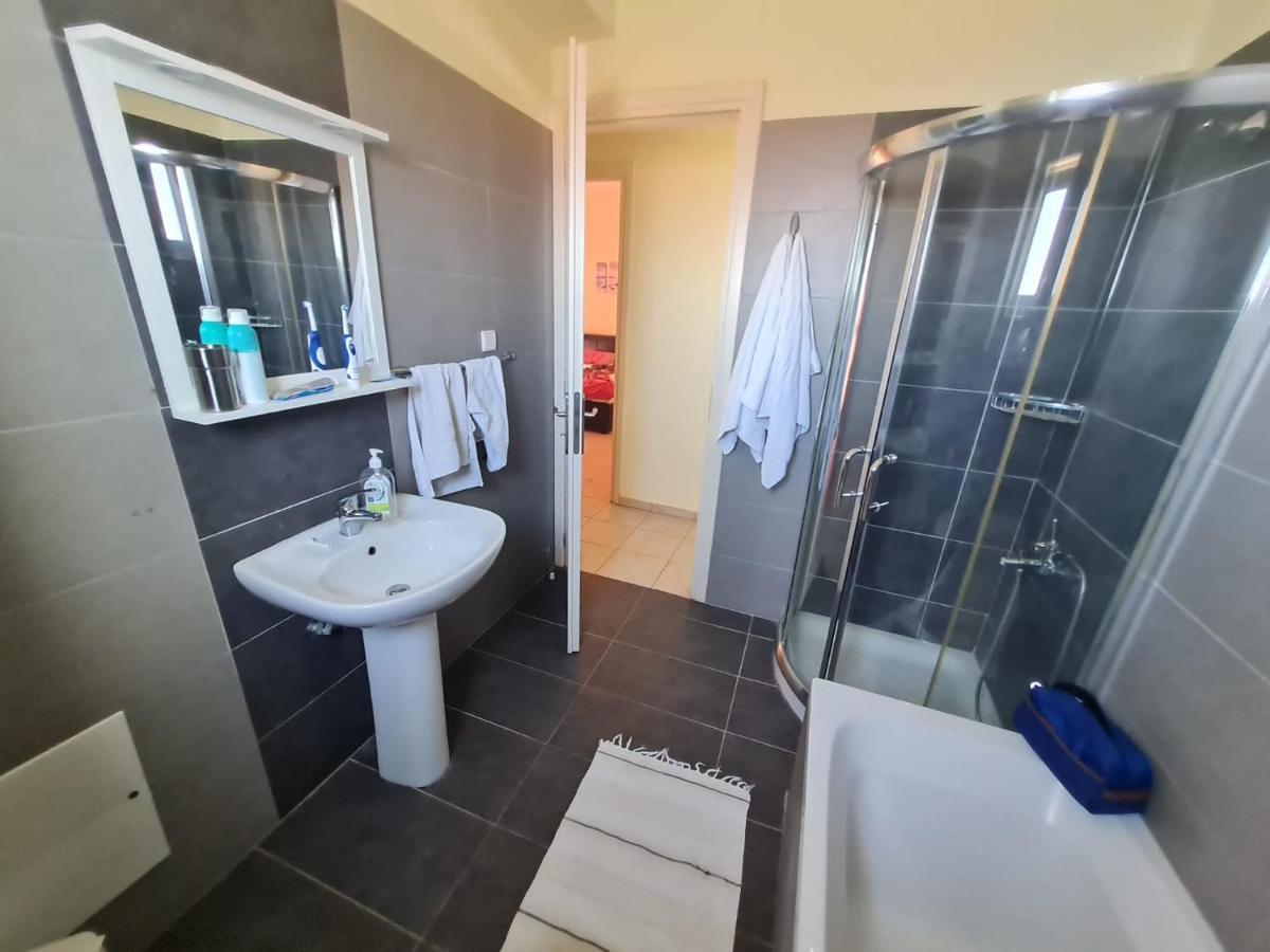 Breathtaking Sea And Mountain Views With Private Pool, Peace Full Relaxing With Wifi Near Shops And Restaurants Willa Chania (Crete)