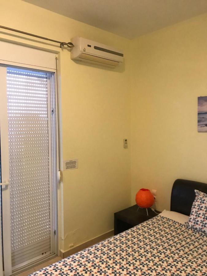 Breathtaking Sea And Mountain Views With Private Pool, Peace Full Relaxing With Wifi Near Shops And Restaurants *