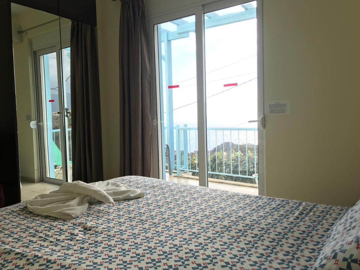 Willa Breathtaking Sea And Mountain Views With Private Pool, Peace Full Relaxing With Wifi Near Shops And Restaurants Chania (Crete)