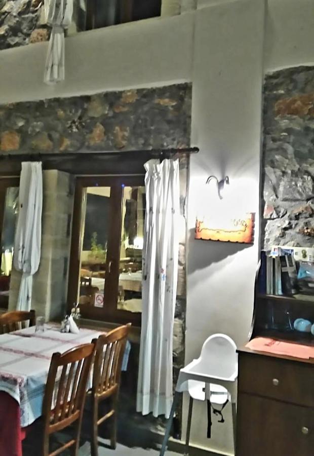 Breathtaking Sea And Mountain Views With Private Pool, Peace Full Relaxing With Wifi Near Shops And Restaurants *